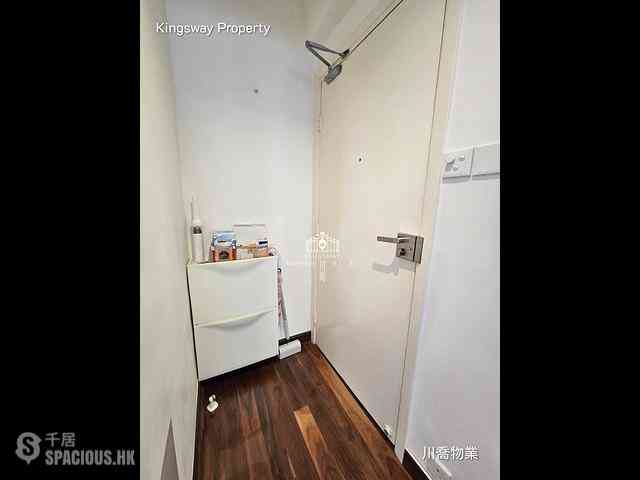 Mid Levels Central - Rich Court 07