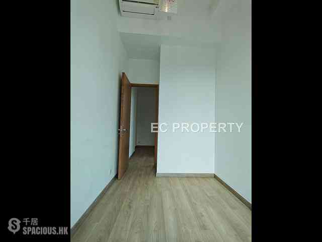 Wan Chai - York Place 12