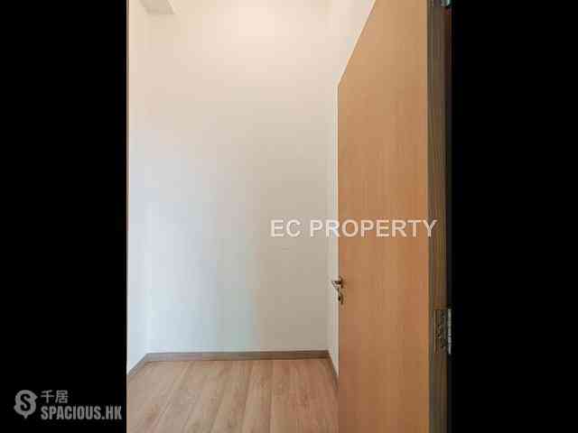 Wan Chai - York Place 18
