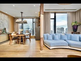 Mid Levels Central - Gramercy 05