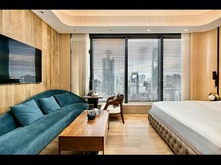 Mid Levels Central - Gramercy 06