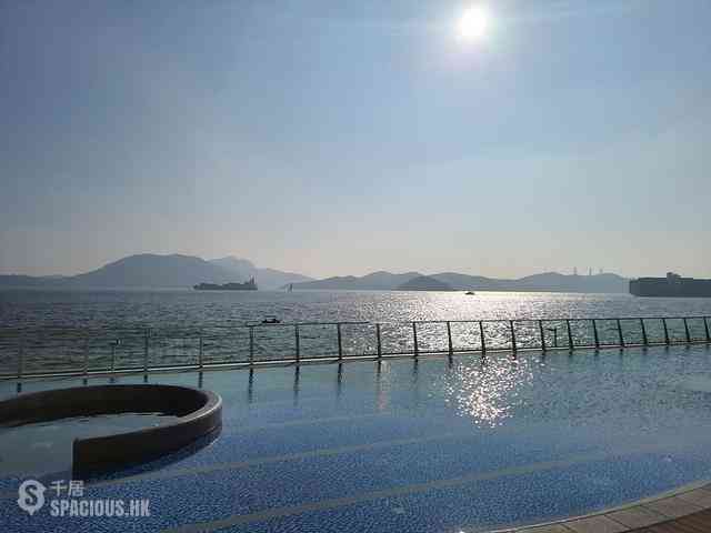 Ap Lei Chau - The Corniche 01