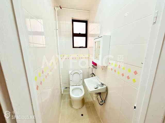 Happy Valley - Antonia House 13