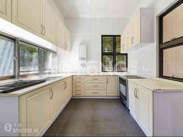 Stubbs Road - Taipan Court 16