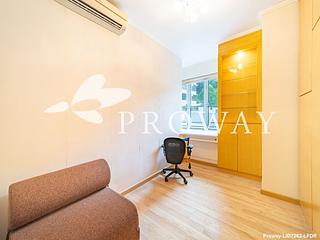 Mid Levels Central - Tregunter Tower 3 09