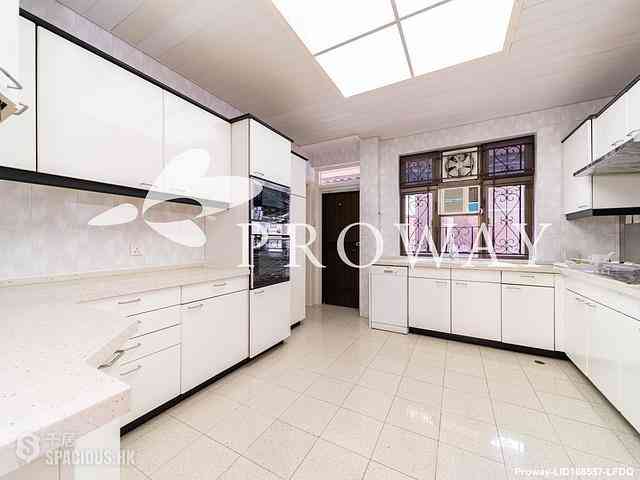 Chung Hom Kok - 19-25, Horizon Drive 11