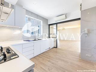 The Peak - Vivian Court 11