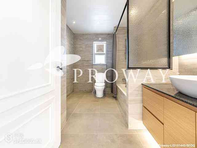 The Peak - Vivian Court 12