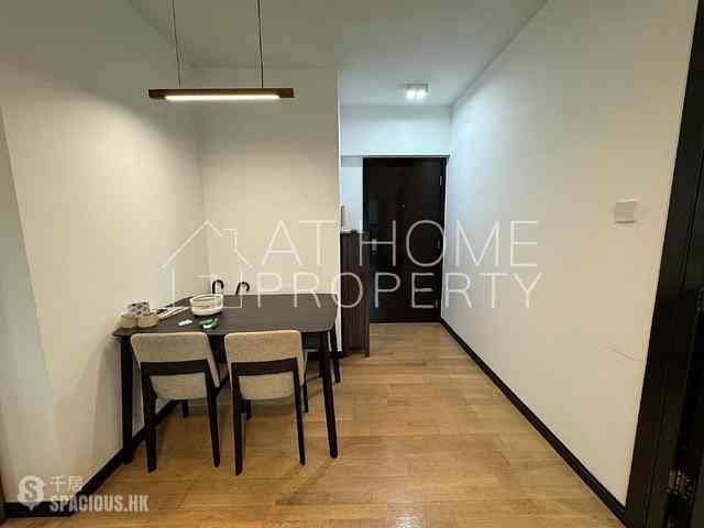 Sai Ying Pun - Centre Place 02