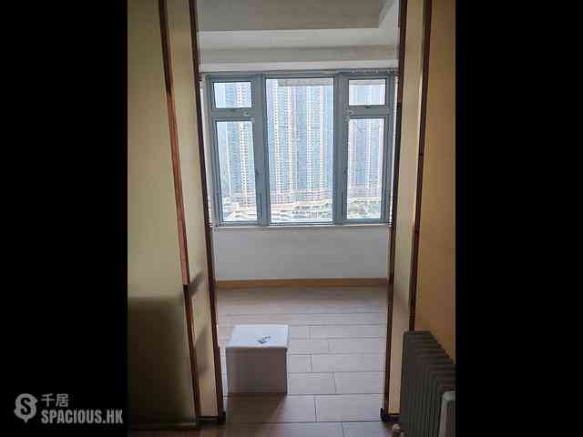 Tung Chung - Century Link Phase 1 Tower 5B 02