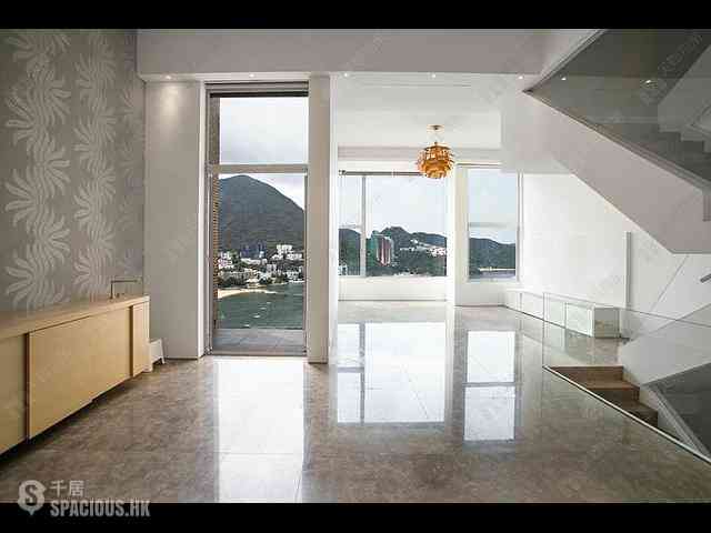 Repulse Bay - The Beachfront 01