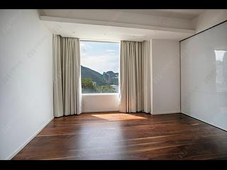 Repulse Bay - The Beachfront 06