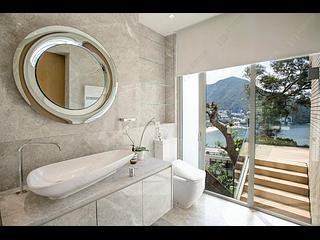 Repulse Bay - The Beachfront 11