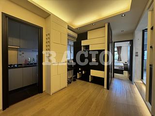 Sai Ying Pun - Tong Nam Mansion 02