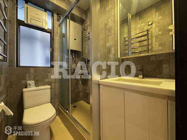 Sai Ying Pun - Tong Nam Mansion 05
