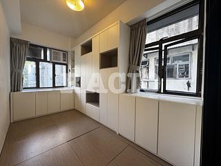 Sai Ying Pun - Tong Nam Mansion 07