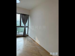 Tai Wai - The Riverpark Block 1 02