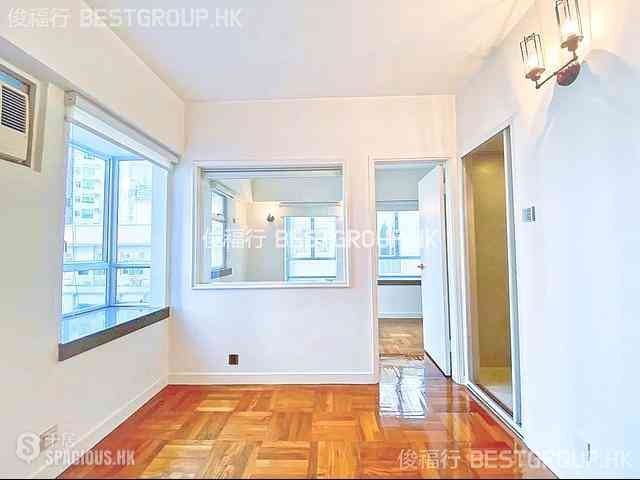 Mid Levels Central - Windsor Court 03
