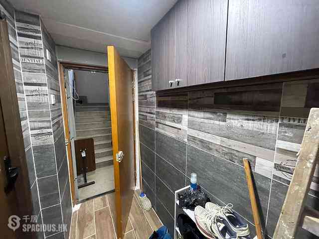 Kennedy Town - 131-133, Belcher's Street 02