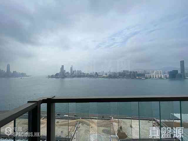 Fortress Hill - Harbour Glory Block 8 01