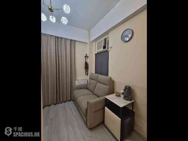 Sai Wan Ho - Lee Ga Building 05