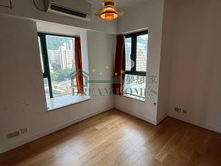 Kennedy Town - University Heights 07