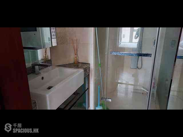 Wan Chai - The Avenue Phase 2 Block 2 03