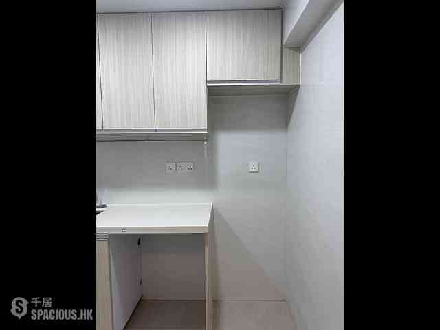 Wan Chai - Ying King Building (Mansion) 11