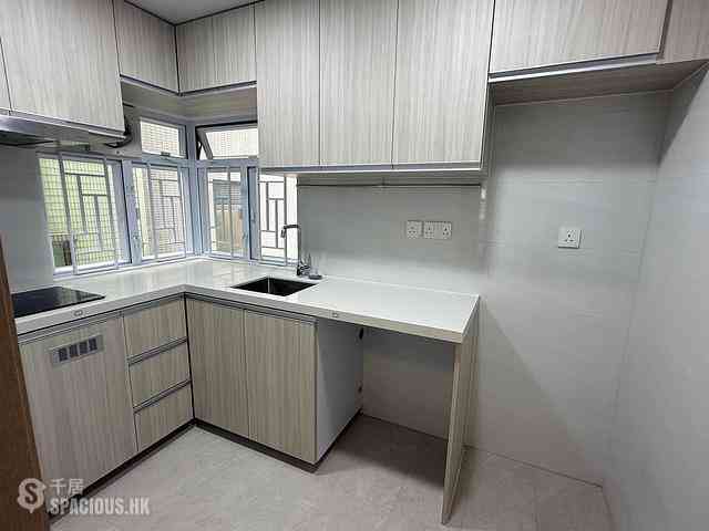 Wan Chai - Ying King Building (Mansion) 12