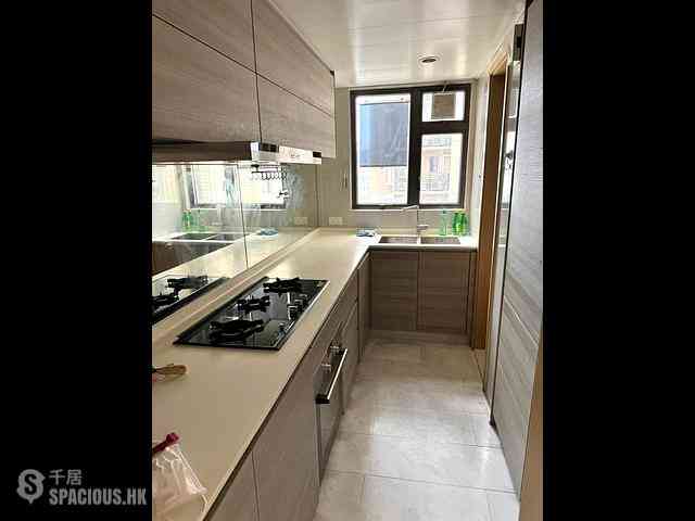 Tung Chung - The Visionary Tower 3 05