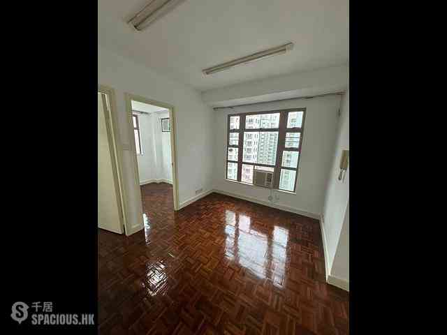 Mong Kok - Orchid Court 06