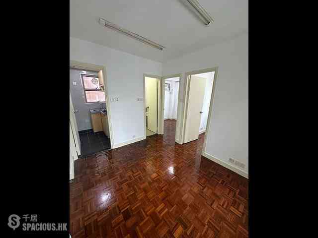 Mong Kok - Orchid Court 07