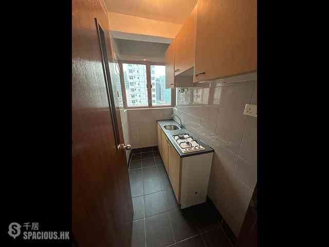 Mong Kok - Orchid Court 08