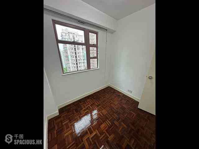 Mong Kok - Orchid Court 11