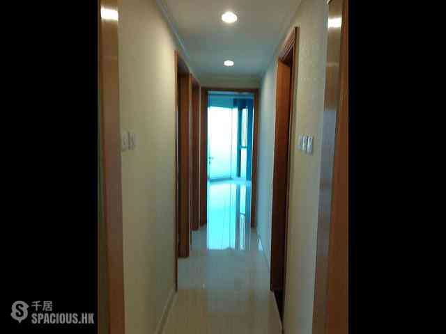Hung Hom - Laguna Verde Phase 3 Costa Del Sol Block 15A 07