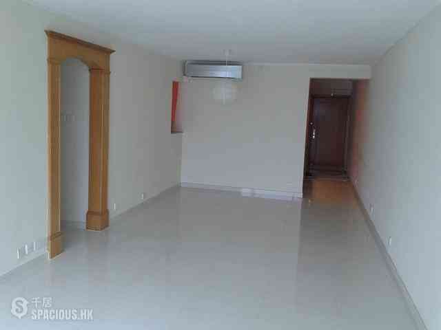 Hung Hom - Laguna Verde Phase 3 Costa Del Sol Block 15A 08