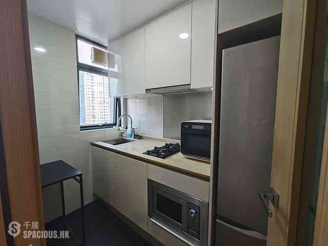 Tai Hang - Warrenwoods 05