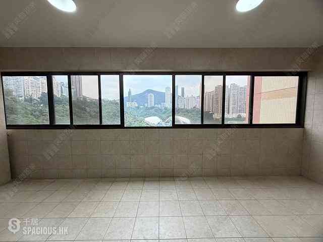 Causeway Bay - Fontana Gardens 02