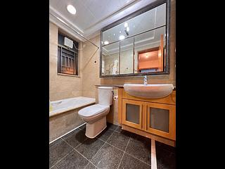Shek Tong Tsui - The Belcher's Phase 2 Block 6 04