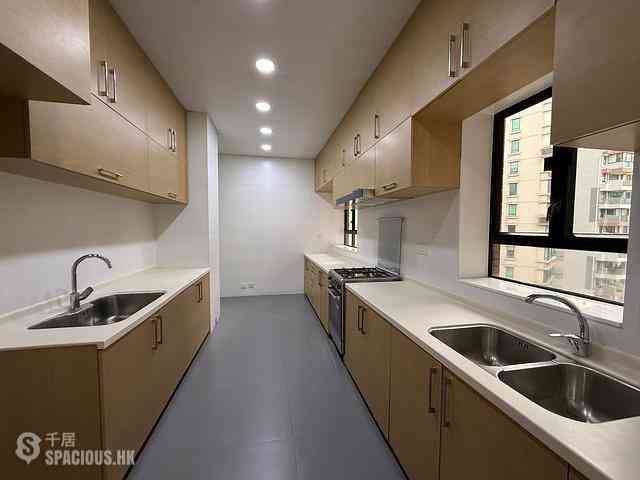 Mid Levels Central - Kennedy Heights 14