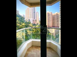 Tai Hang - Ronsdale Garden 02