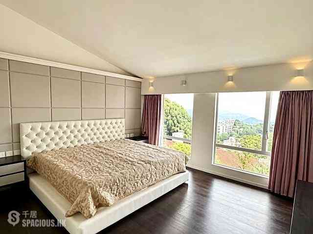 The Peak - Strawberry Hill 14