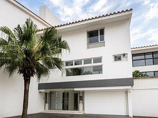 The Peak - Strawberry Hill 22