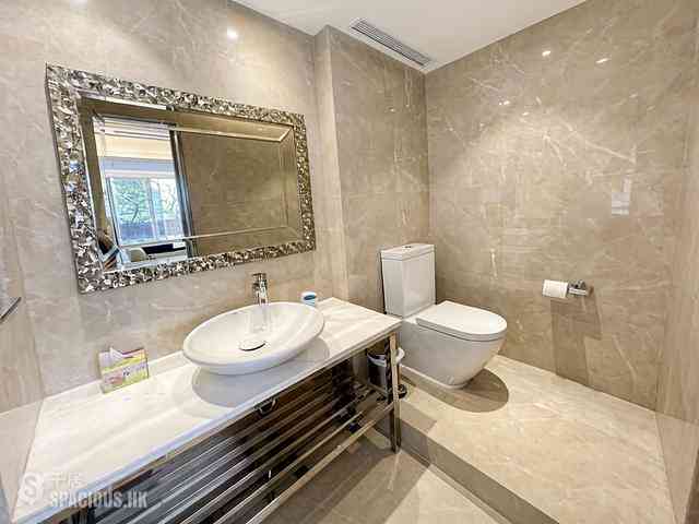 The Peak - Strawberry Hill 20