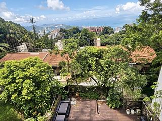 The Peak - Strawberry Hill 13
