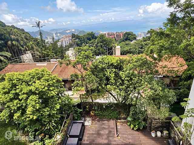 The Peak - Strawberry Hill 13