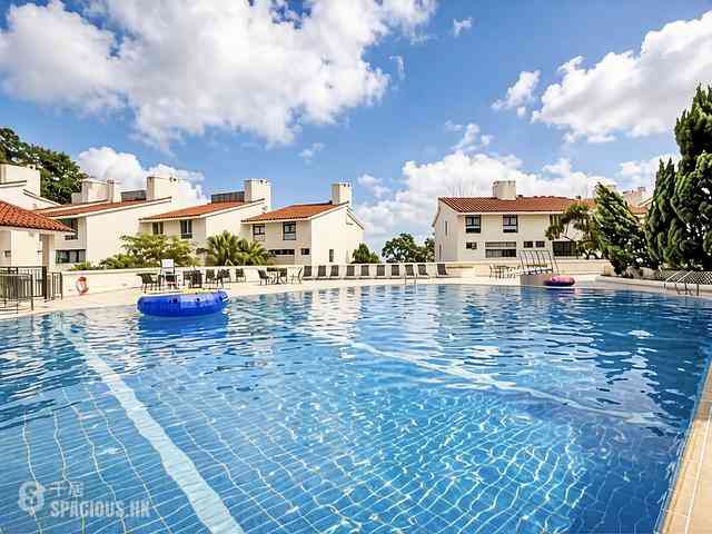 The Peak - Strawberry Hill 24