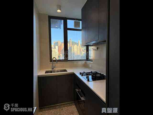 Wan Chai - One Wood Road 02