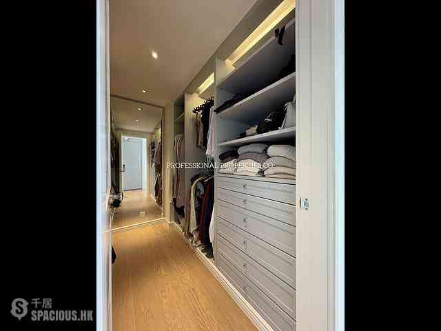 Stubbs Road - Evergreen Villa 13
