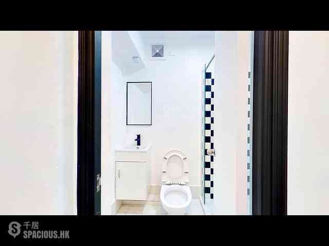 Sheung Wan - 113-115, Wing Lok Street 18